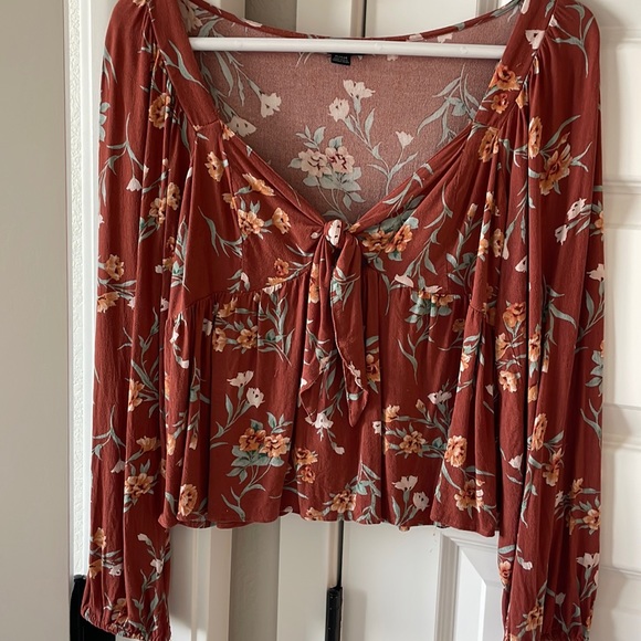 American Eagle Floral Print Top - Picture 1 of 7